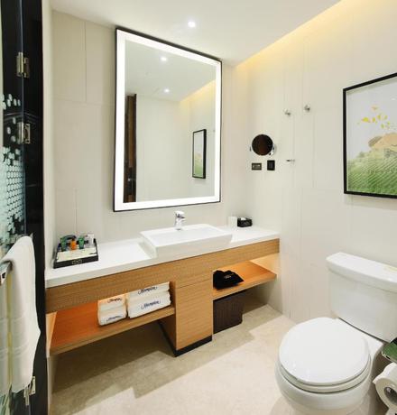 Imagen de la habitación del Hotel Hampton by Hilton Zhuhai Cheng Feng plaze. Foto 8