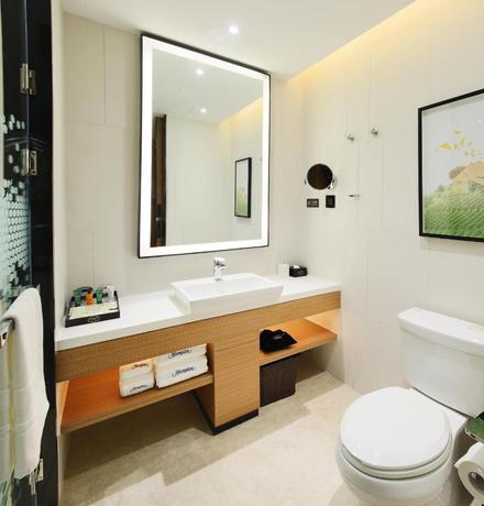 Imagen de la habitación del Hotel Hampton by Hilton Zhuhai Cheng Feng plaze. Foto 10