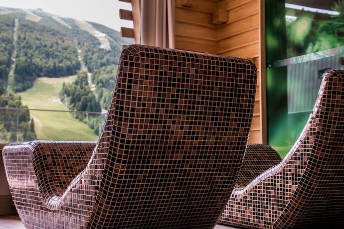 Imagen de la piscina del Hotel Han Bjelasnica. Foto 19