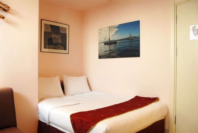 Imagen de la habitación del Hotel Han. Foto 4