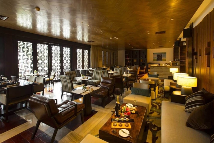 Imagen del bar/restaurante del Hotel Han Yue Lou Resort And Spa, Jiuhuashan. Foto 4