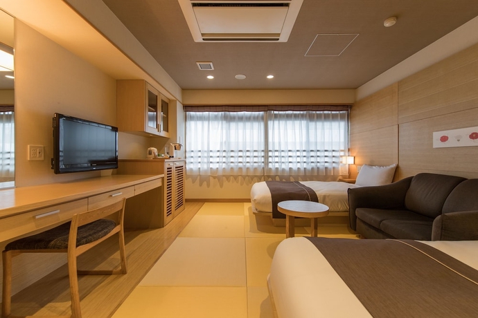 Imagen de la habitación del Hotel Hana Beppu. Foto 8