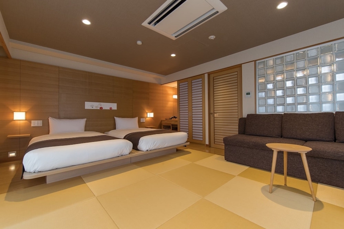 Imagen de la habitación del Hotel Hana Beppu. Foto 11
