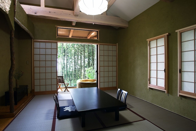 Imagen de la habitación del Hotel Hana No Kumo. Foto 3