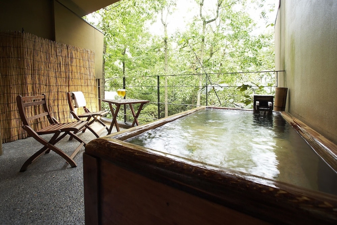Imagen de la habitación del Hotel Hana No Kumo. Foto 10
