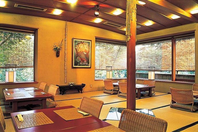 Imagen de la piscina del Hotel Hanafubuki. Foto 11