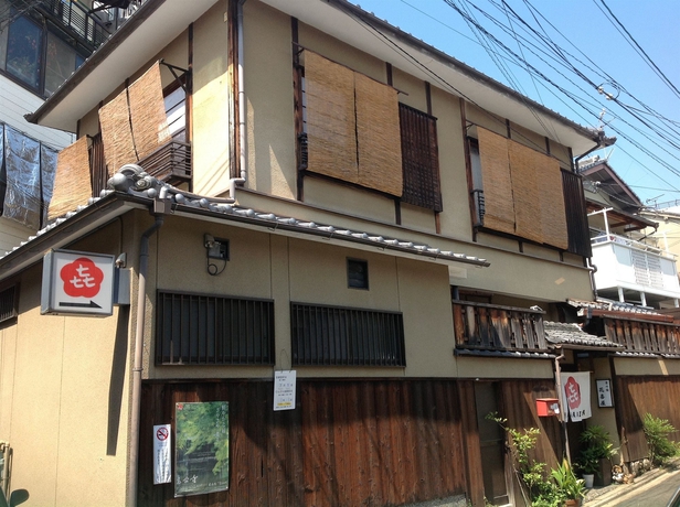 Imagen de los exteriores del Hotel Hanakiya. Foto 7