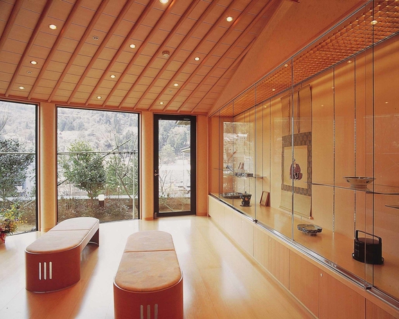 Imagen de los interiores del Hotel Hanamurasaki. Foto 11