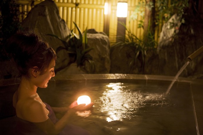 Imagen de la piscina del Hotel Hananoyado Nishikien. Foto 17