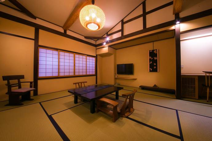 Imagen de la habitación del Hotel Hanaougi Bettei Iiyama. Foto 12