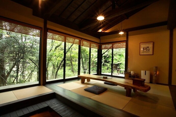 Imagen de la habitación del Hotel Hanarenoyado Sennomori. Foto 21