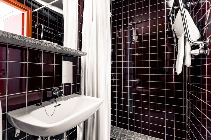 Imagen de la habitación del Hotel Hanasaari. Foto 4