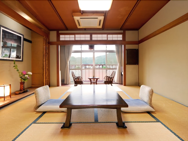 Imagen de la habitación del Hotel Hanaya Bekkan. Foto 11