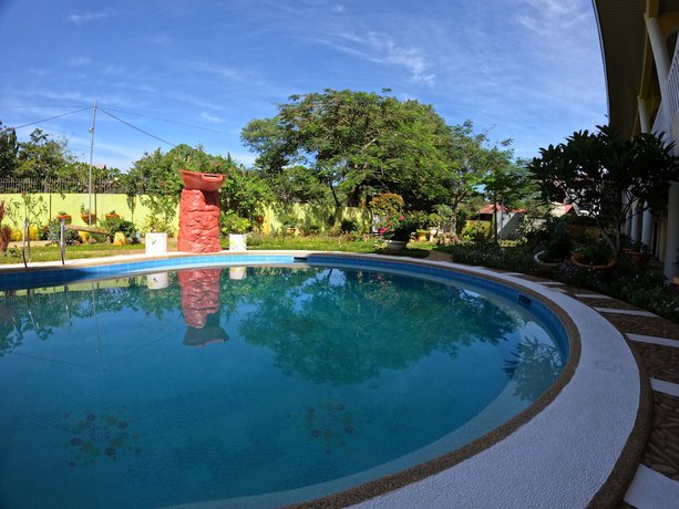 Imagen de la piscina del Hotel Hanbee\'s Resort. Foto 17