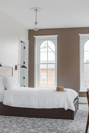 Imagen de la habitación del Hotel Hancock House. Foto 13