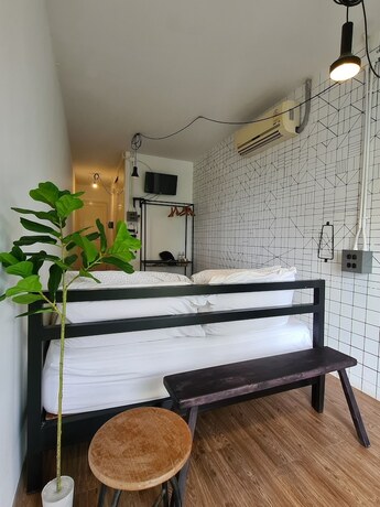 Imagen de la habitación del Hotel Hand. Foto 11