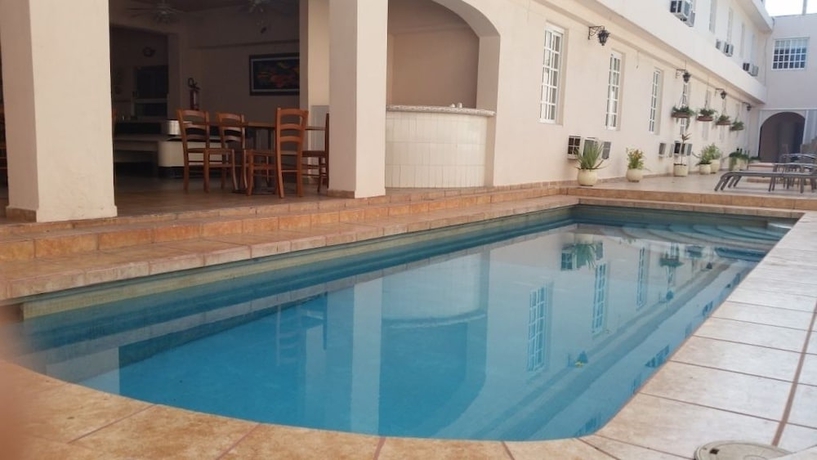 Imagen de la piscina del Hotel Handall Cancun. Foto 18