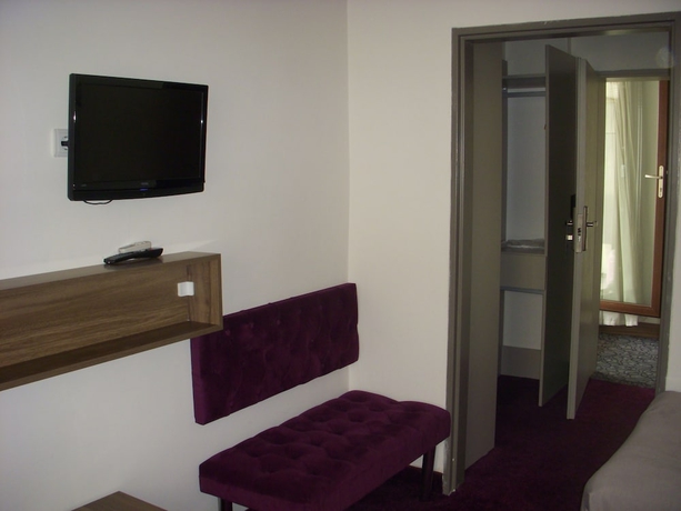 Imagen de la habitación del Hotel Hande. Foto 3