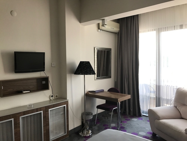 Imagen de la habitación del Hotel Hande. Foto 7