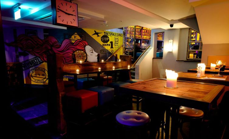 Imagen del bar/restaurante del Hotel Handel's. Foto 3
