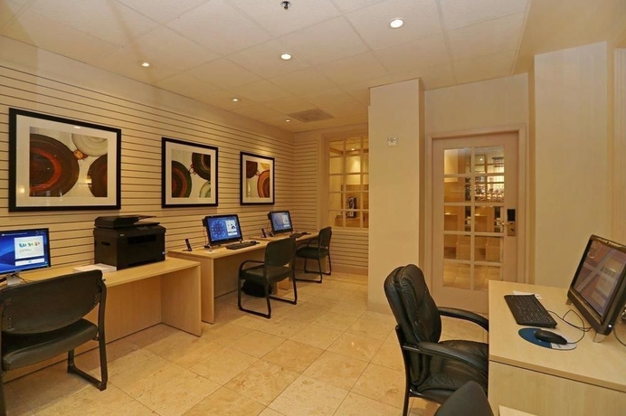 Imagen de los interiores del Hotel Handlery Union Square. Foto 4