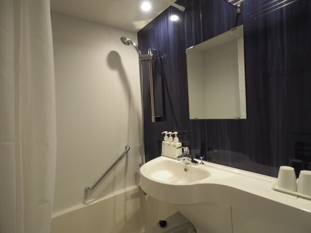 Imagen de la habitación del Hotel Haneda Inn, Ota-Ku. Foto 9
