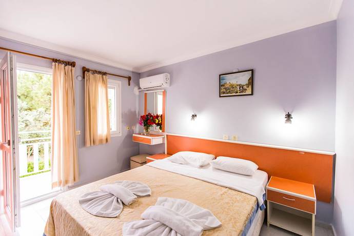 Imagen de la habitación del Hotel Hanedan Beach, Foca. Foto 7