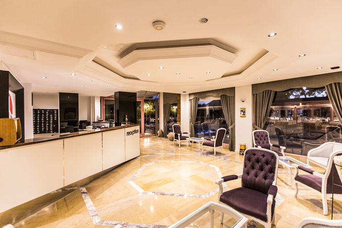 Imagen de los interiores del Hotel Hanedan Beach, Foca. Foto 20