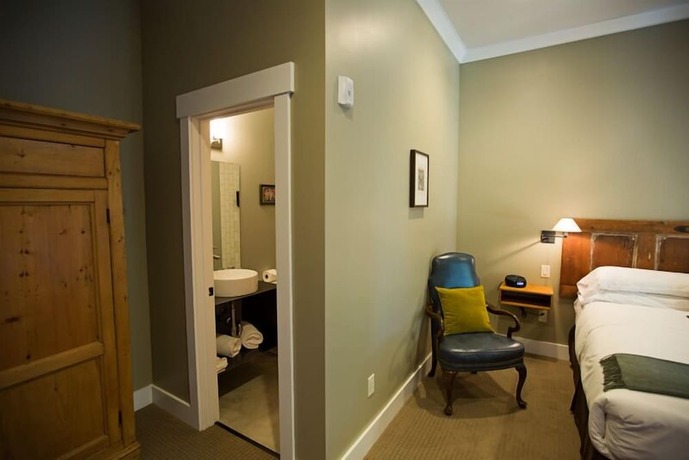 Imagen general del Hotel Hanford House Inn. Foto 6