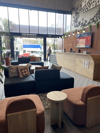 Imagen de los interiores del Hotel Hangar Select Aeropuerto Guadalajara. Foto 12