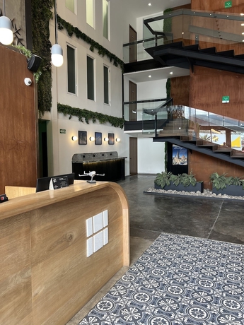 Imagen de los interiores del Hotel Hangar Select Aeropuerto Guadalajara. Foto 14