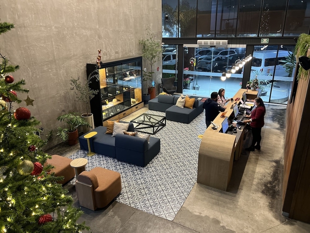 Imagen de los interiores del Hotel Hangar Select Aeropuerto Guadalajara. Foto 16