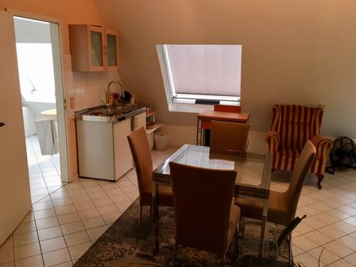 Imagen de la habitación del Hotel Hangelar. Foto 5