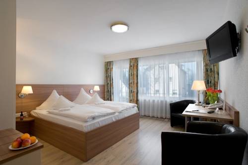 Imagen de la habitación del Hotel Hangelar. Foto 9