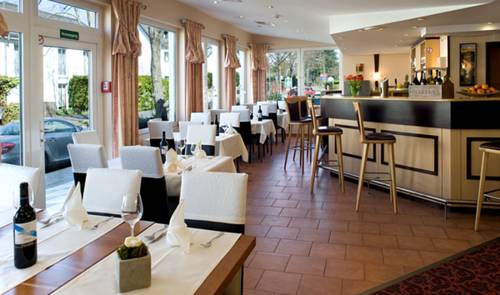 Imagen de la habitación del Hotel Hangelar. Foto 10