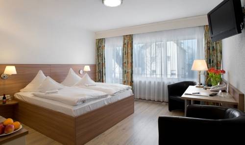 Imagen de la habitación del Hotel Hangelar. Foto 12