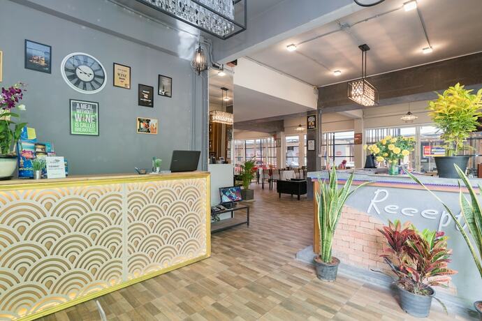 Imagen de los interiores del Hotel Hangover Inn. Foto 20