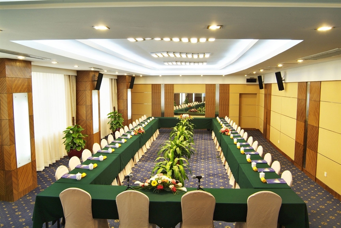 Imagen de los interiores del Hotel Hangzhou Capital Star. Foto 11