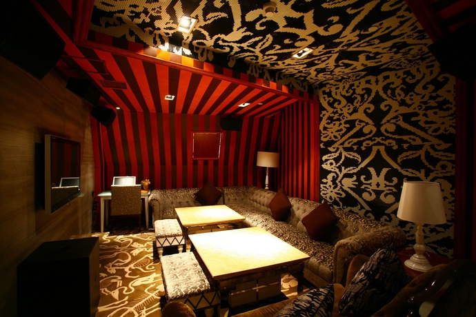 Imagen de los interiores del Hotel Hangzhou Capital Star. Foto 16