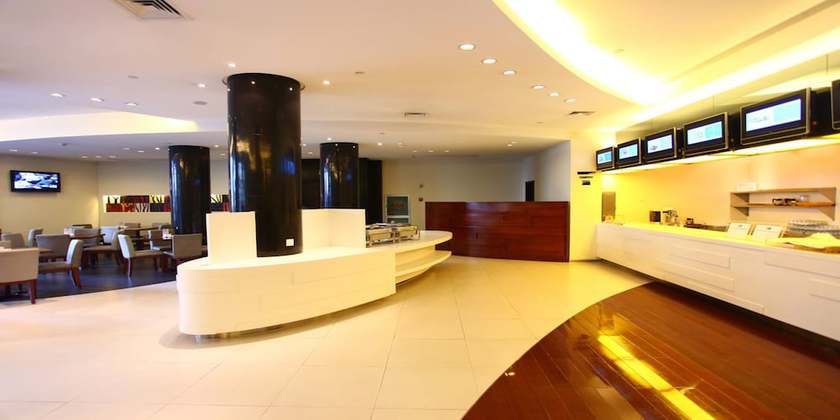 Imagen de los interiores del Hotel Hangzhou Haixin. Foto 17