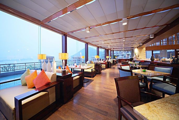 Imagen del bar/restaurante del Hotel Hangzhou Lin'an Wonderland Hotel. Foto 3