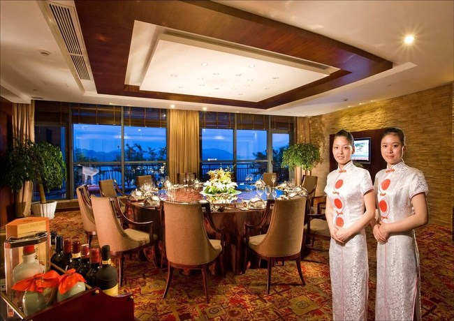 Imagen del bar/restaurante del Hotel Hangzhou Lin'an Wonderland Hotel. Foto 5