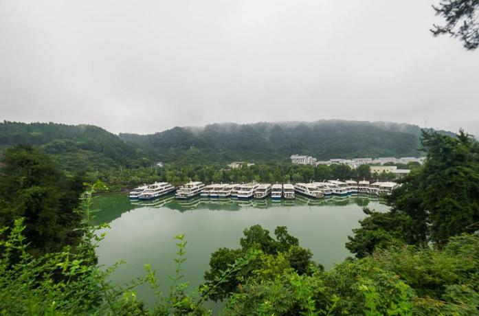 Imagen general del Hotel Hangzhou Qiandaohu Runhe Jianguo Hotel. Foto 2
