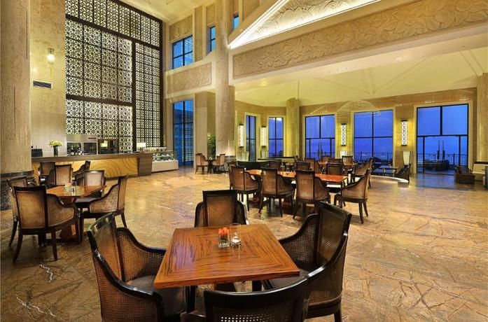 Imagen de los interiores del Hotel Hangzhou Qiandaohu Runhe Jianguo Hotel. Foto 15