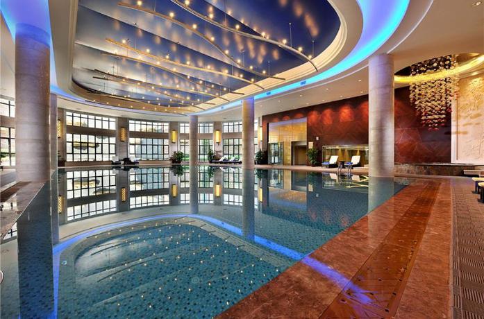 Imagen de la piscina del Hotel Hangzhou Qiandaohu Runhe Jianguo Hotel. Foto 17