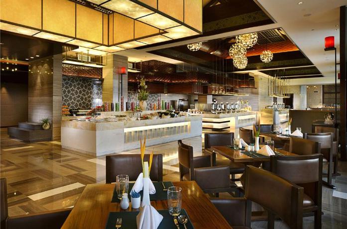 Imagen del bar/restaurante del Hotel Hangzhou Qiandaohu Runhe Jianguo Hotel. Foto 9