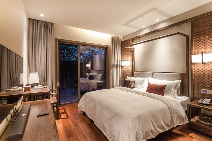 Imagen de la habitación del Hotel Hangzhou Shusheng Resort. Foto 9