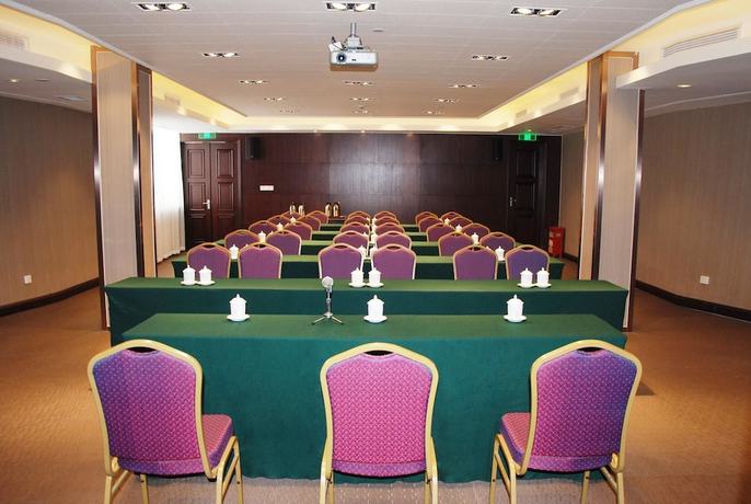 Imagen de los interiores del Hotel Hangzhou Silver Star Hotel. Foto 16