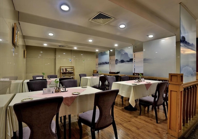 Imagen del bar/restaurante del Hotel Hangzhou Wenhua Jinglan Grand. Foto 4