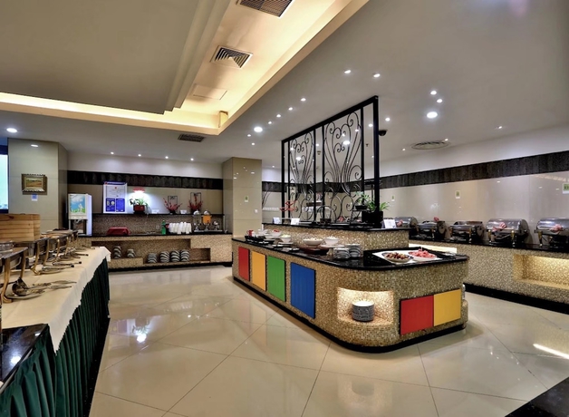 Imagen del bar/restaurante del Hotel Hangzhou Wenhua Jinglan Grand. Foto 6